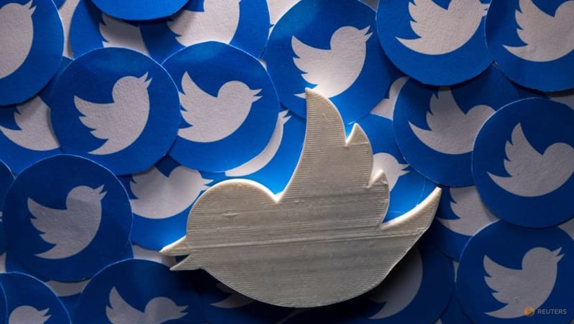 Twitter says it is not planning big layoffs Twitter says it is not planning big layoffs