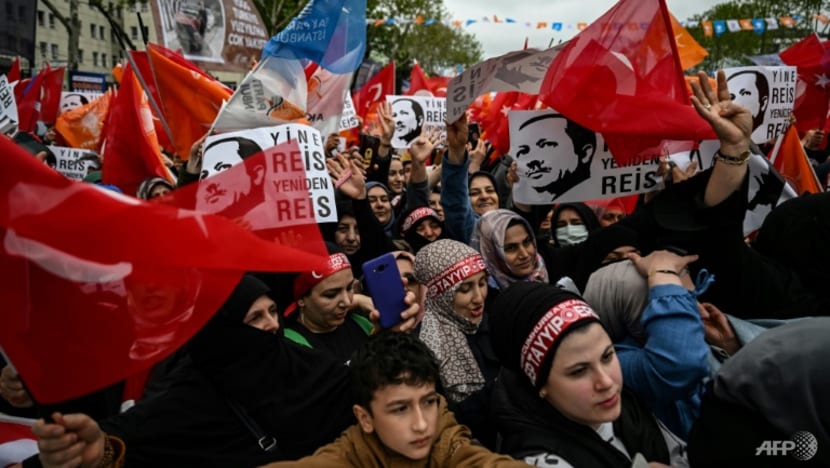Türkiye decides Erdogan's future in knife-edge vote