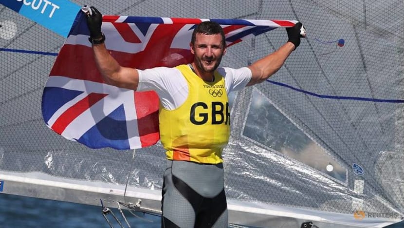 Olympics-Sailing-Britain's Scott wins men's Finn sailing gold Olympics-Sailing-Britain's Scott wins men's Finn sailing gold
