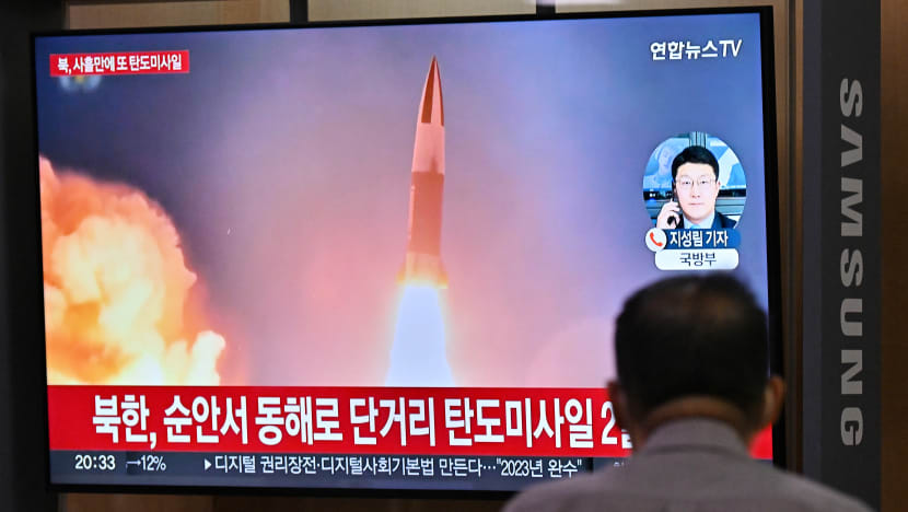 Korea Utara lancar peluru berpandu balistik sedang tentera Korea Selatan & AS jalankan latihan bersama Korea Utara lancar peluru berpandu balistik sedang tentera Korea Selatan & AS jalankan latihan bersama