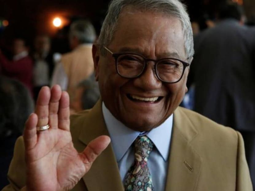 Mexican balladeer Armando Manzanero dies at 85 Mexican balladeer Armando Manzanero dies at 85