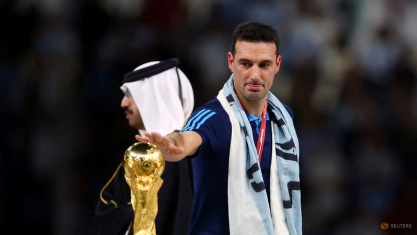 World Cup winner Scaloni renews contract with Argentina to 2026