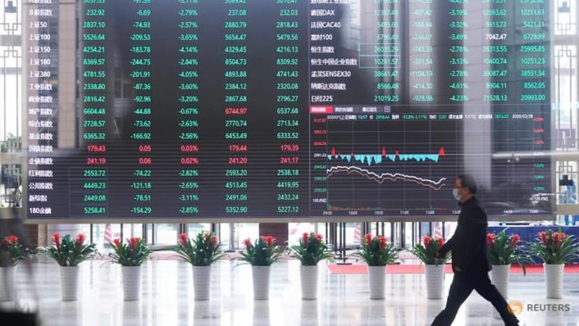 China healthcare shares surge after COVID-19 vaccine patent waiver plan meets EU resistance China healthcare shares surge after COVID-19 vaccine patent waiver plan meets EU resistance