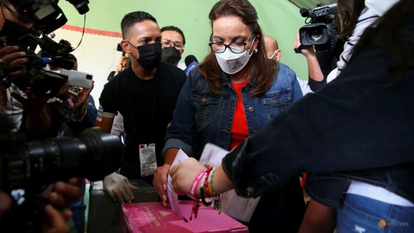 Hondurans vote for president as leftist contender vies to end conservative rule Hondurans vote for president as leftist contender vies to end conservative rule