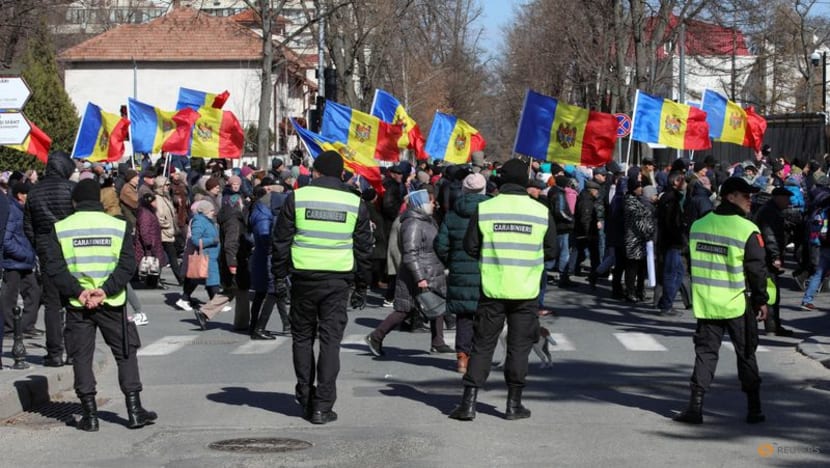 Police limit anti-government protest in Moldova Police limit anti-government protest in Moldova