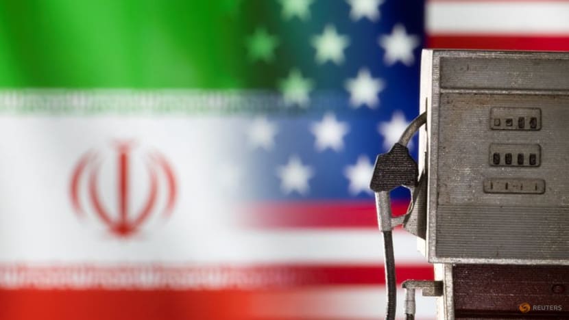 US tightens sanctions on Iran, targets Chinese, Emirati firms over oil US tightens sanctions on Iran, targets Chinese, Emirati firms over oil