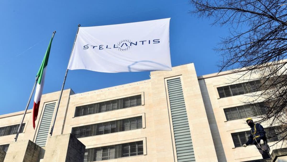 Stellantis strikes deal with Infineon to secure silicon carbide chips