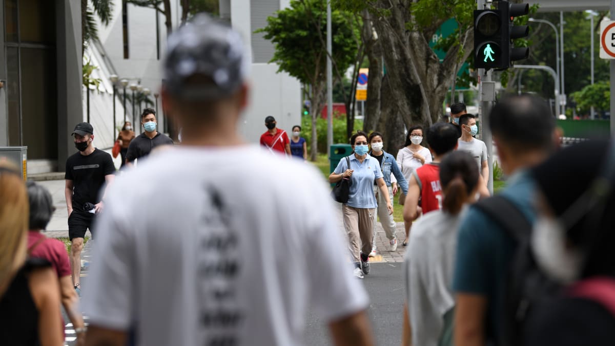 Singapore Reports 910 New Local Covid 19 Cases 2 More Fatalities Take National Death Toll To 62 Cna