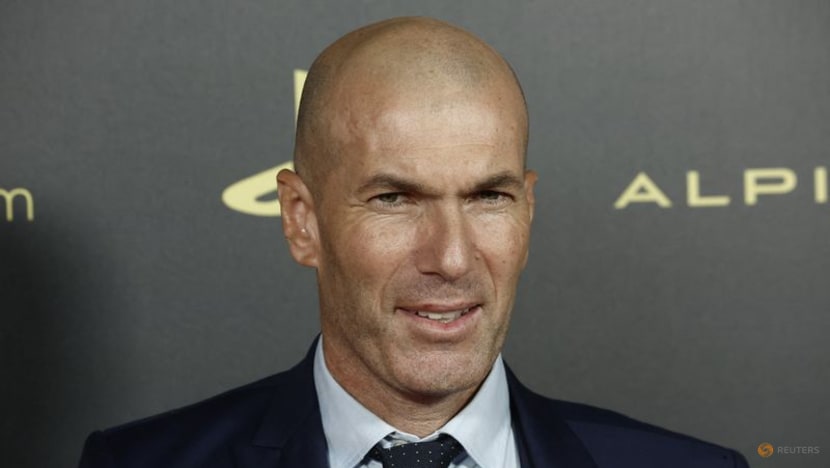 Soccer star Zidane melts hearts with new Paris wax statue Soccer star Zidane melts hearts with new Paris wax statue