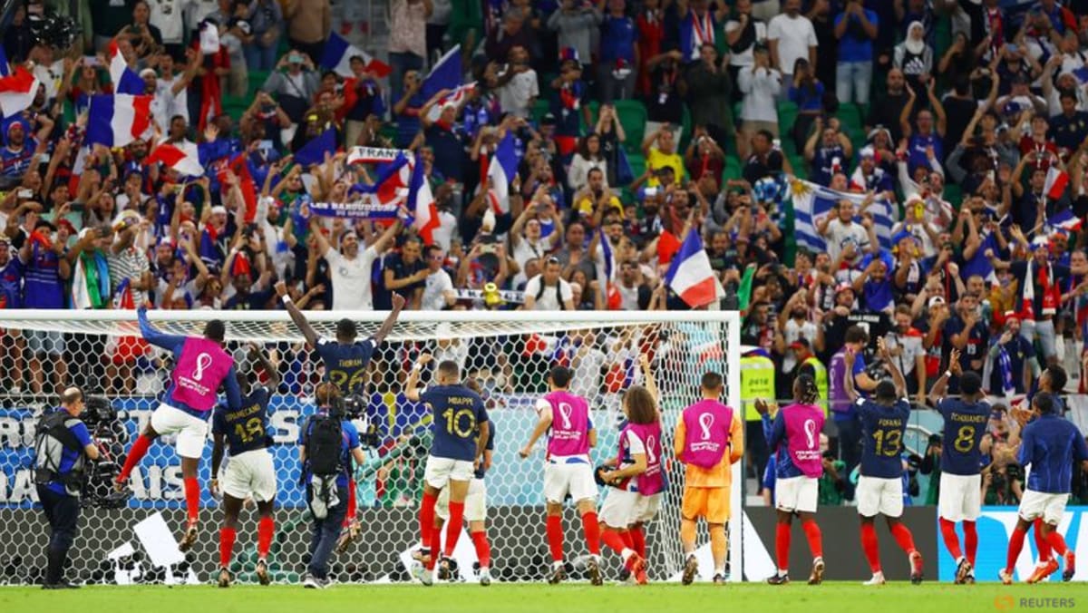 Record Giroud, sublime Mbappe send France into World Cup quarterfinals
