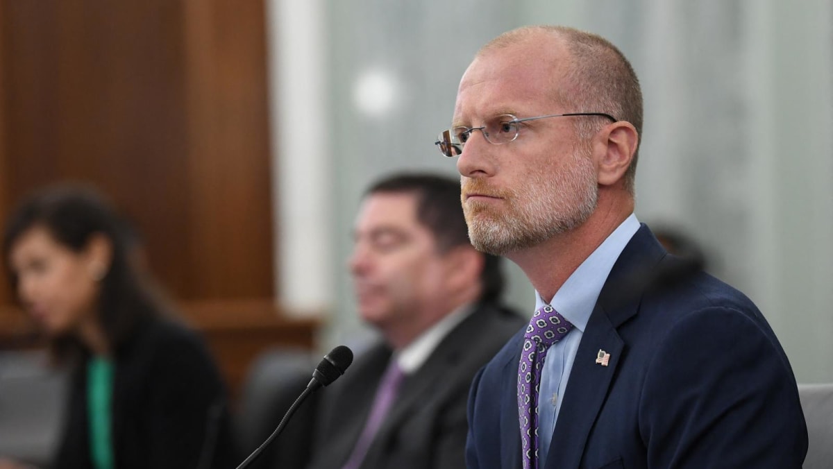 Trump taps big tech critic Carr to lead US communications agency