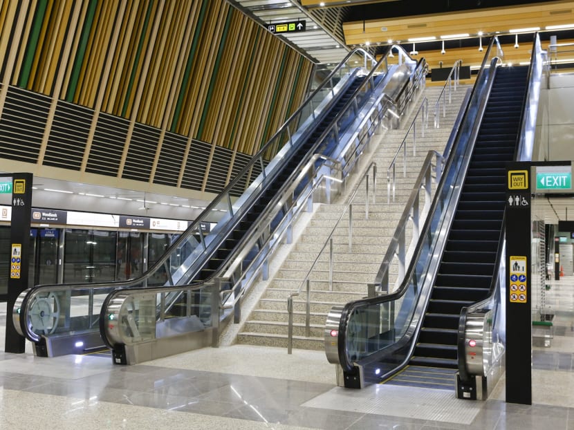 The platform for the Woodlands station on the Thomson-East Coast Line. The platform for the Woodlands station on the Thomson-East Coast Line.