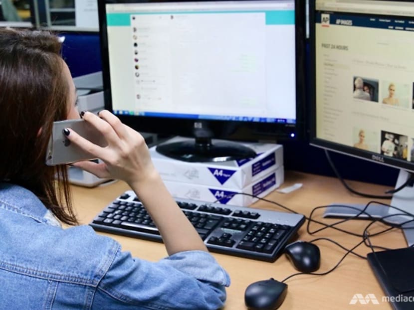 Commentary: Multitasking between devices associated with poorer attention and memory Commentary: Multitasking between devices associated with poorer attention and memory