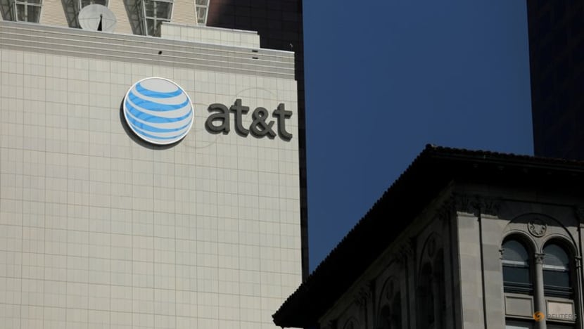AT&T, BlackRock to form commercial fiber-optic platform - CNA