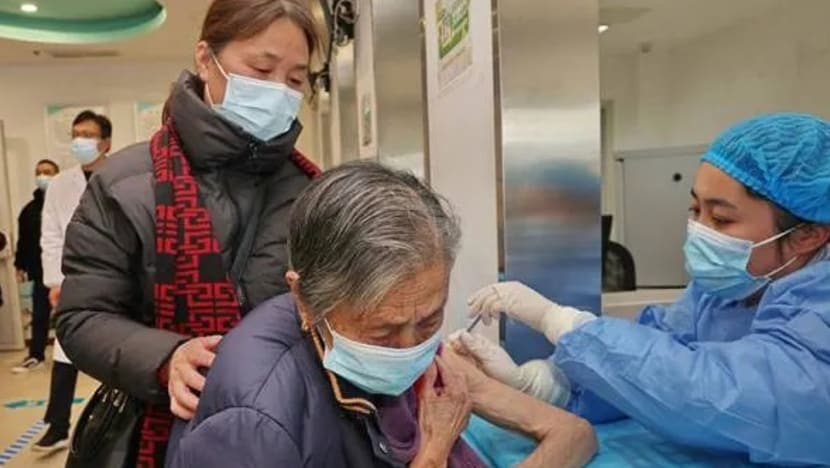 China gesa warga emas terima suntikan vaksin COVID-19