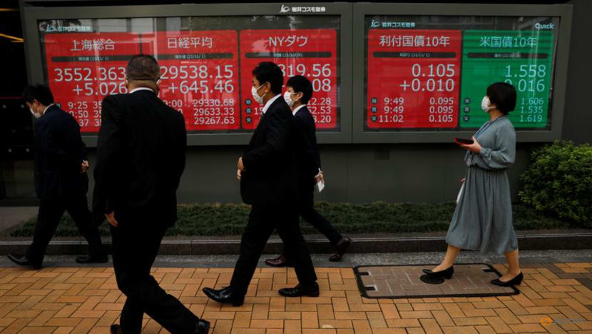 Shares edge up, dollar set for worst week since Sept as Omicron fears ebb Shares edge up, dollar set for worst week since Sept as Omicron fears ebb