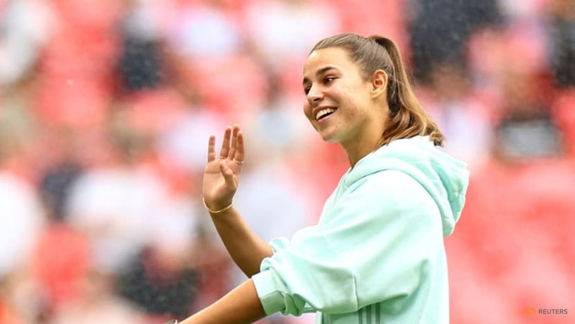 Putellas up for UEFA Player of the Year award along with Mead and Oberdorf Putellas up for UEFA Player of the Year award along with Mead and Oberdorf