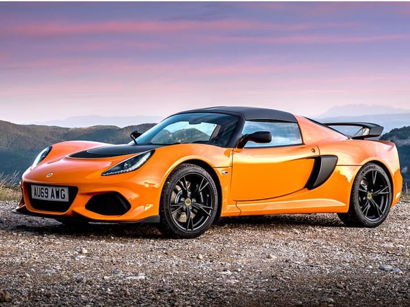 China’s superrich, ‘as young as 18’, were buying sports cars during lockdown – sight unseen China’s superrich, ‘as young as 18’, were buying sports cars during lockdown – sight unseen