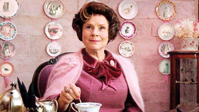 “Harry Potter”讨人厌校长演员Imelda Staunton　将演晚年的英女王