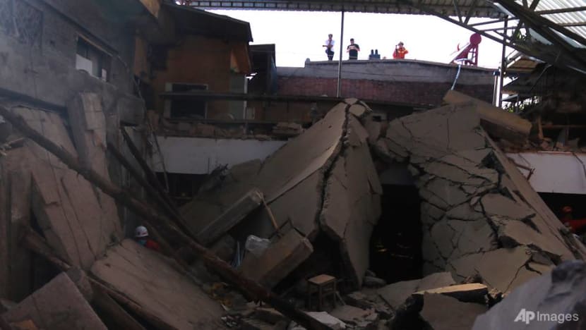 At least 17 dead after 2-storey restaurant collapses in northern China At least 17 dead after 2-storey restaurant collapses in northern China