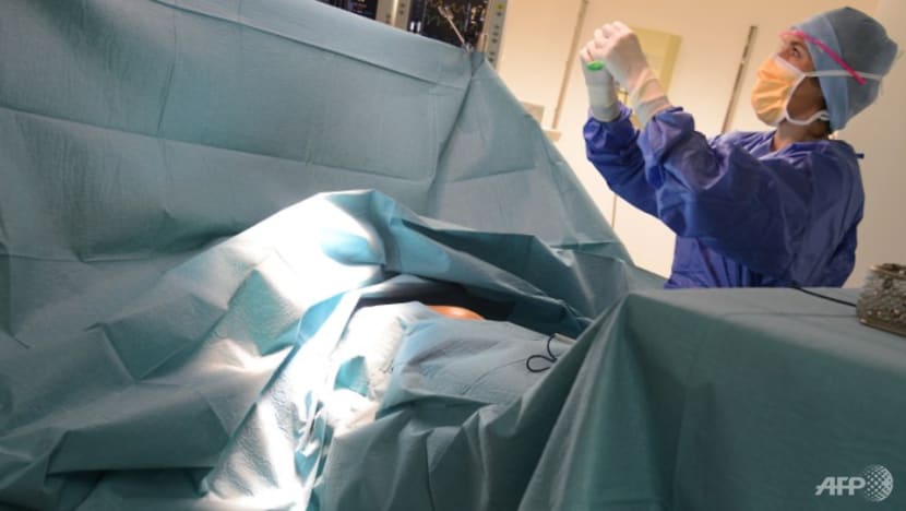 MOH publishes fee benchmarks for anaesthetists and inpatient attendance doctors in the private sector MOH publishes fee benchmarks for anaesthetists and inpatient attendance doctors in the private sector