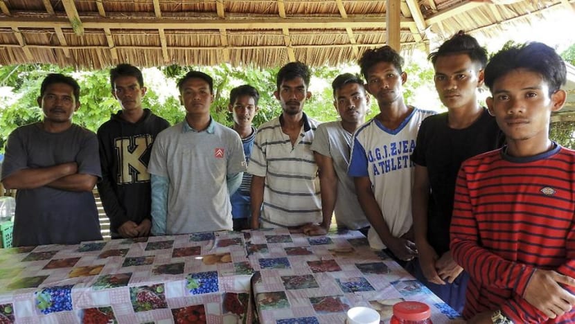 Militants free 9 fishermen kidnapped off Lahad Datu, Sabah Militants free 9 fishermen kidnapped off Lahad Datu, Sabah