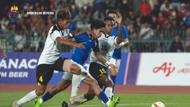 男子足球小组赛 柬埔寨4比0轻取东汶