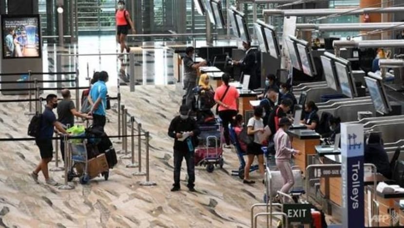 Ada rancangan untuk ke luar negara? Berikut kemas kini langkah kawalan sempadan dan VTL baru S'pura Ada rancangan untuk ke luar negara? Berikut kemas kini langkah kawalan sempadan dan VTL baru S'pura