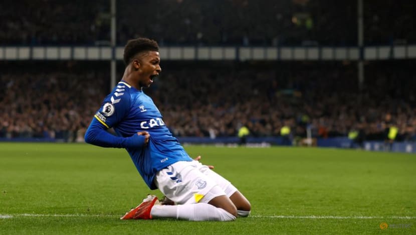 Football:
Townsend and Gray give Everton cutting edge Football:
Townsend and Gray give Everton cutting edge