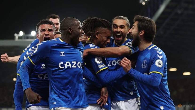 Iwobi lights up Goodison with dramatic winner against Newcastle