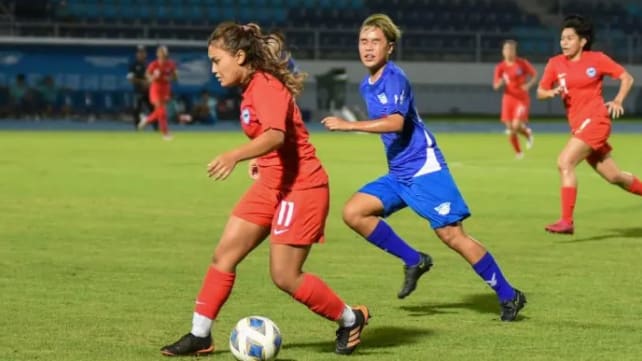Putri Syaliza becomes first Singaporean footballer to play in Thai women’s league