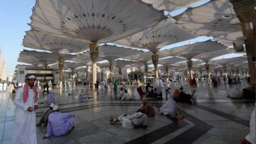 Arab Saudi sarankan pemakaian semula pelitup muka bagi jemaah umrah musim 1445H
