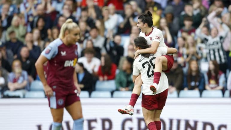 Manchester United win at Villa with late Williams goal in WSL opener