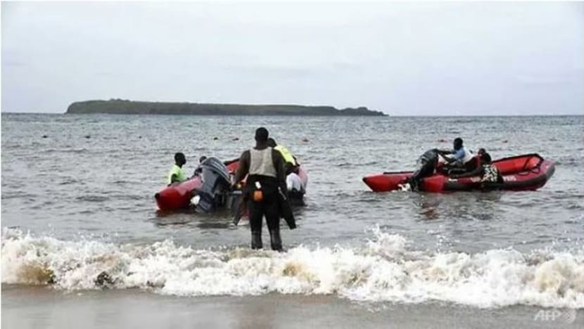 Empat maut setelah bot pelancong terbalik di Senegal