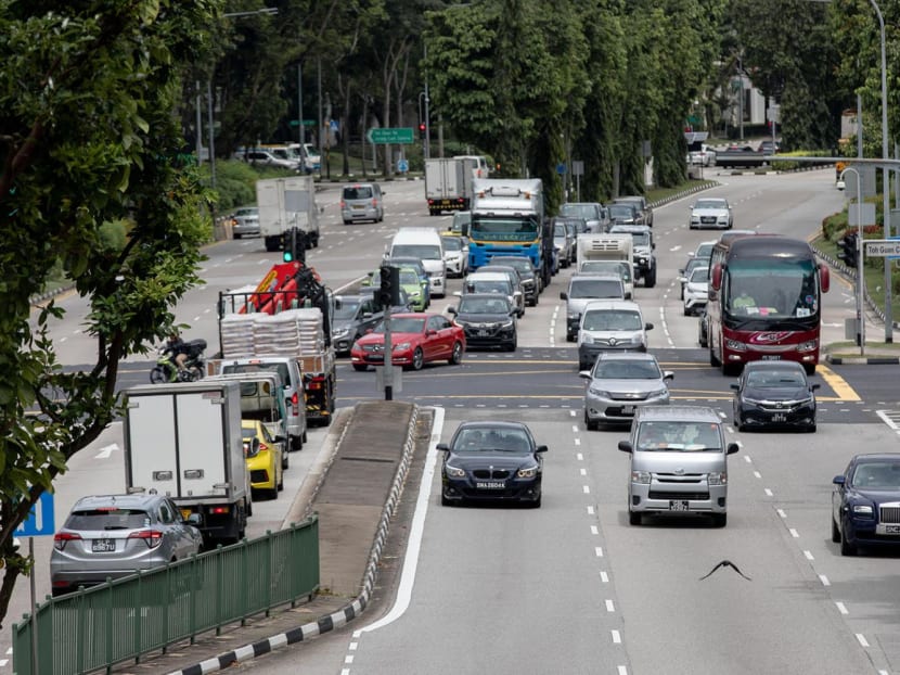 Certificate of Entitlement premiums for large cars, or fully electric cars with output over 110kW, fell to S$105,501. Certificate of Entitlement premiums for large cars, or fully electric cars with output over 110kW, fell to S$105,501.