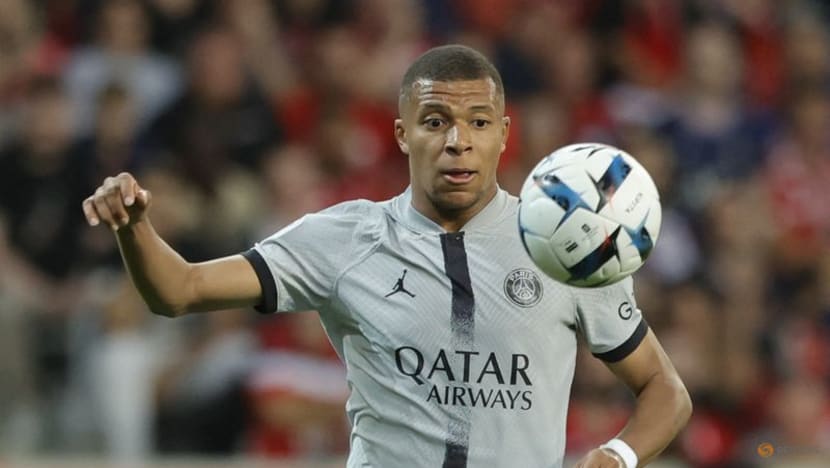 PSG hand out a thrashing after scoring in eight seconds at Lille PSG hand out a thrashing after scoring in eight seconds at Lille