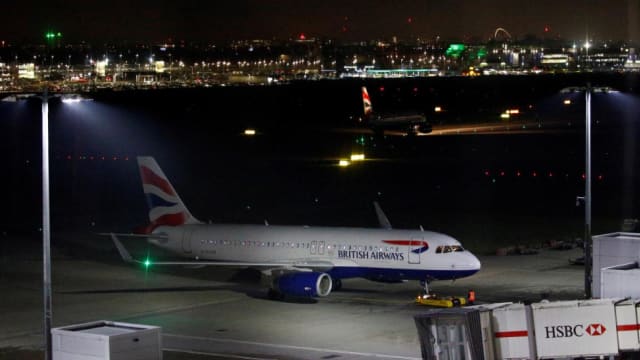 希思罗机场下周一调整15%航班 降低噪音向英女王致敬