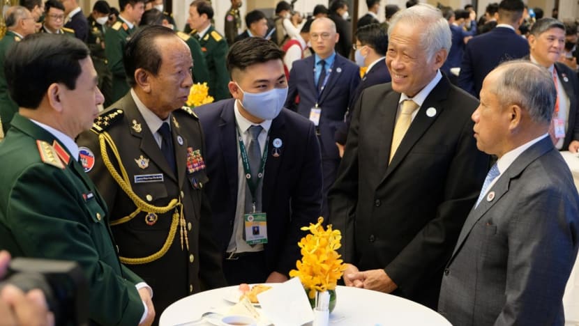 ASEAN defence leaders reaffirm commitment to strengthen regional cooperation ASEAN defence leaders reaffirm commitment to strengthen regional cooperation
