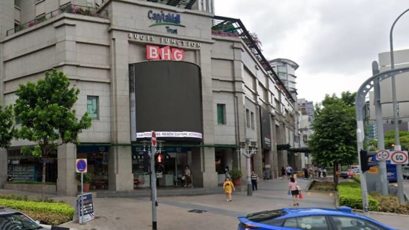 Two F&B outlets at Bugis Junction among places visited by COVID-19 cases during infectious period Two F&B outlets at Bugis Junction among places visited by COVID-19 cases during infectious period