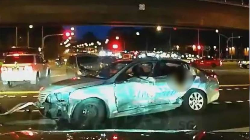 Surviving passenger in car crash that killed fellow NUS undergraduate sues cabby, driver over negligence Surviving passenger in car crash that killed fellow NUS undergraduate sues cabby, driver over negligence