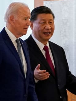 U.S. President Joe Biden meets with Chinese President Xi Jinping on the sidelines of the G20 leaders' summit in Bali, Indonesia, November 14, 2022.  REUTERS/Kevin Lamarque/File Photo