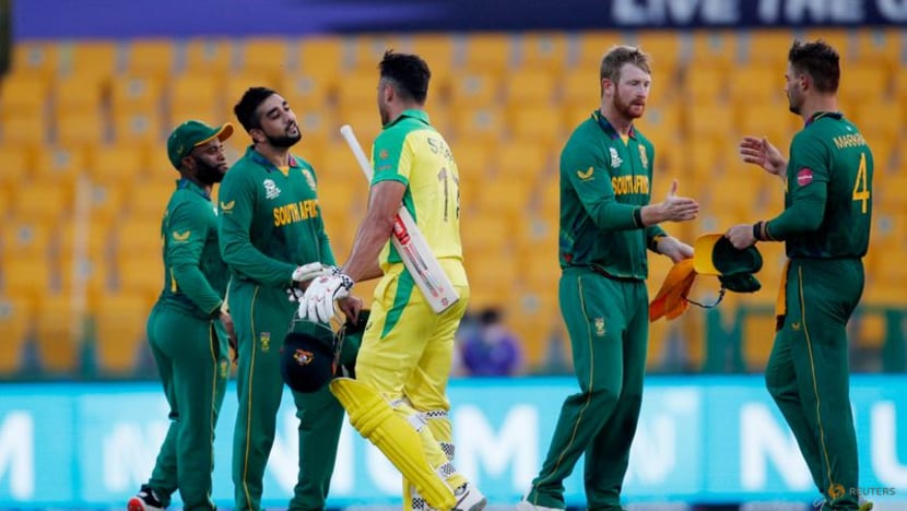Australia edge South Africa in low-scoring World Cup thriller Australia edge South Africa in low-scoring World Cup thriller