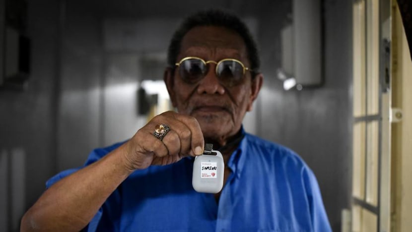 COVID-19: Vulnerable seniors to receive first batch of TraceTogether tokens from Jun 28 COVID-19: Vulnerable seniors to receive first batch of TraceTogether tokens from Jun 28