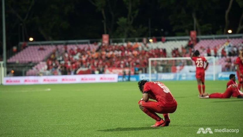 Para pemain menangis, S'pura tersingkir setelah tewas 0-1 kepada Indonesia