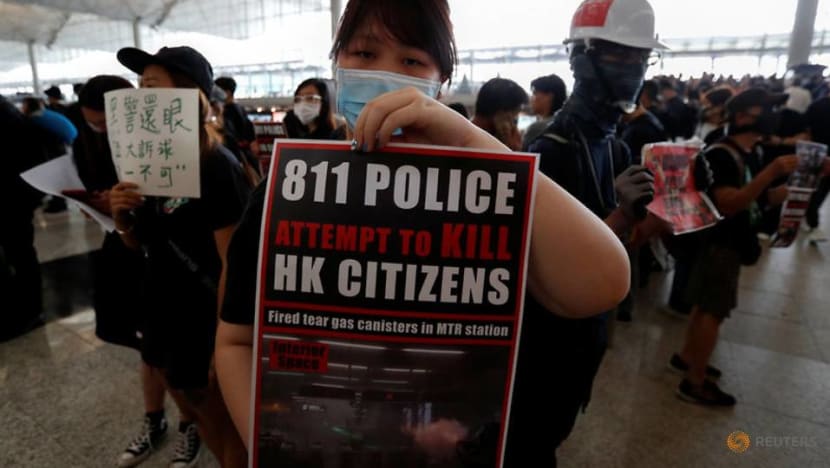 Hong Kong airport cancels all flights on Monday due to protests Hong Kong airport cancels all flights on Monday due to protests