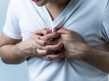 What is an aortic aneurysm? What are the signs that you may have it?