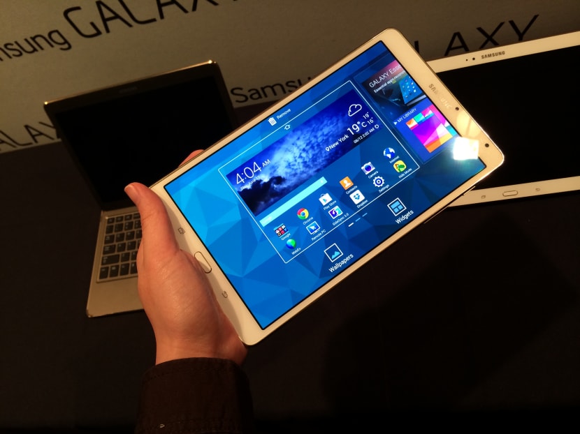 Samsung introduces new flagship tablet