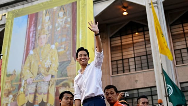 泰国大选刮“橙潮" 前进党大胜游行谢票