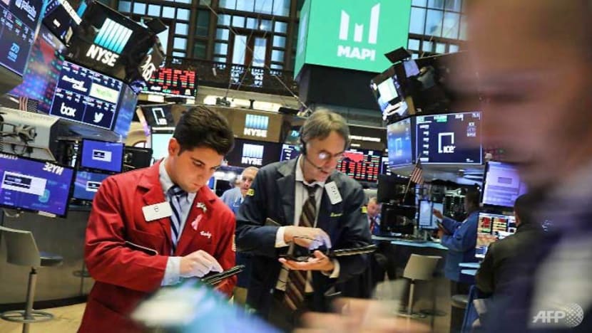 Airlines, chemical shares fall as US stocks stagnate Airlines, chemical shares fall as US stocks stagnate