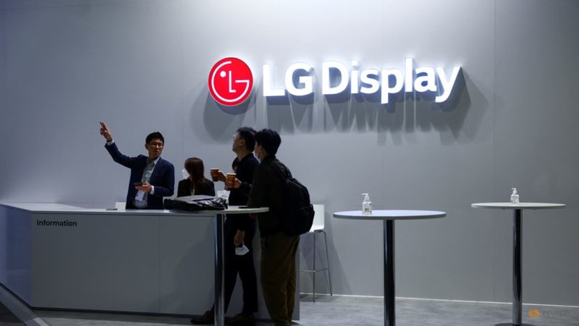 LG Display expects return to profit after sixth straight quarterly loss